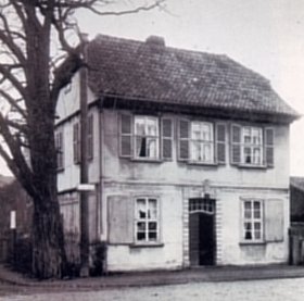 Lichtenbergs Gartenhaus mit dem Blitzableiter